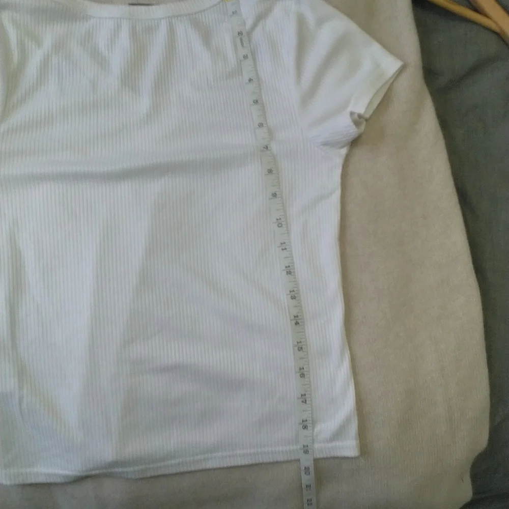 White V-Neck T-Shirt - Picture 5 of 5